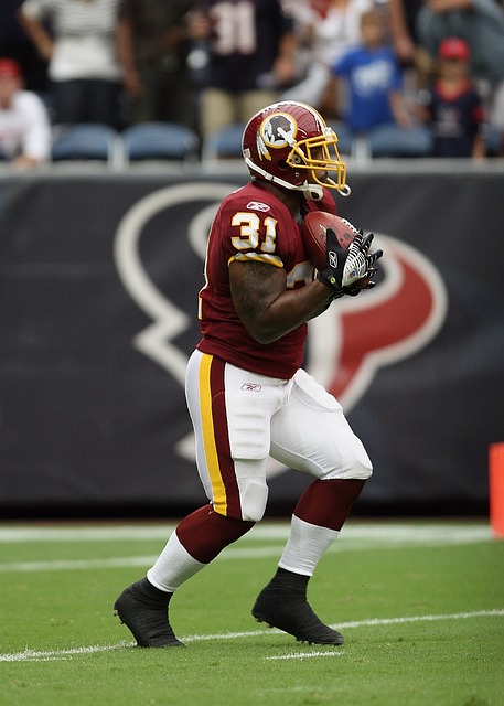 间受到各方 间受到各方